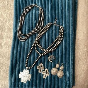 Navajo Pearls Jewelry (costume)